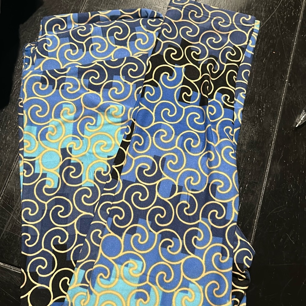 LuLaRoe Mermaid leggings